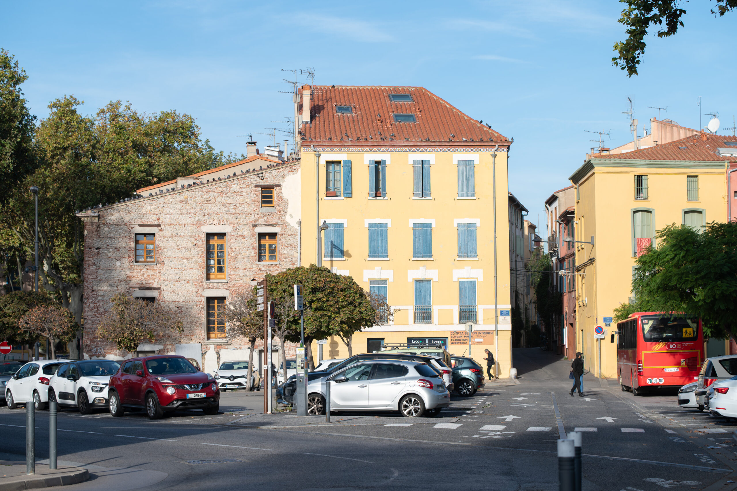 Stationnement de Surface à Perpignan : Le Grand Hold-Up des Horodateurs – Quand les Amendes Financent les Déficits