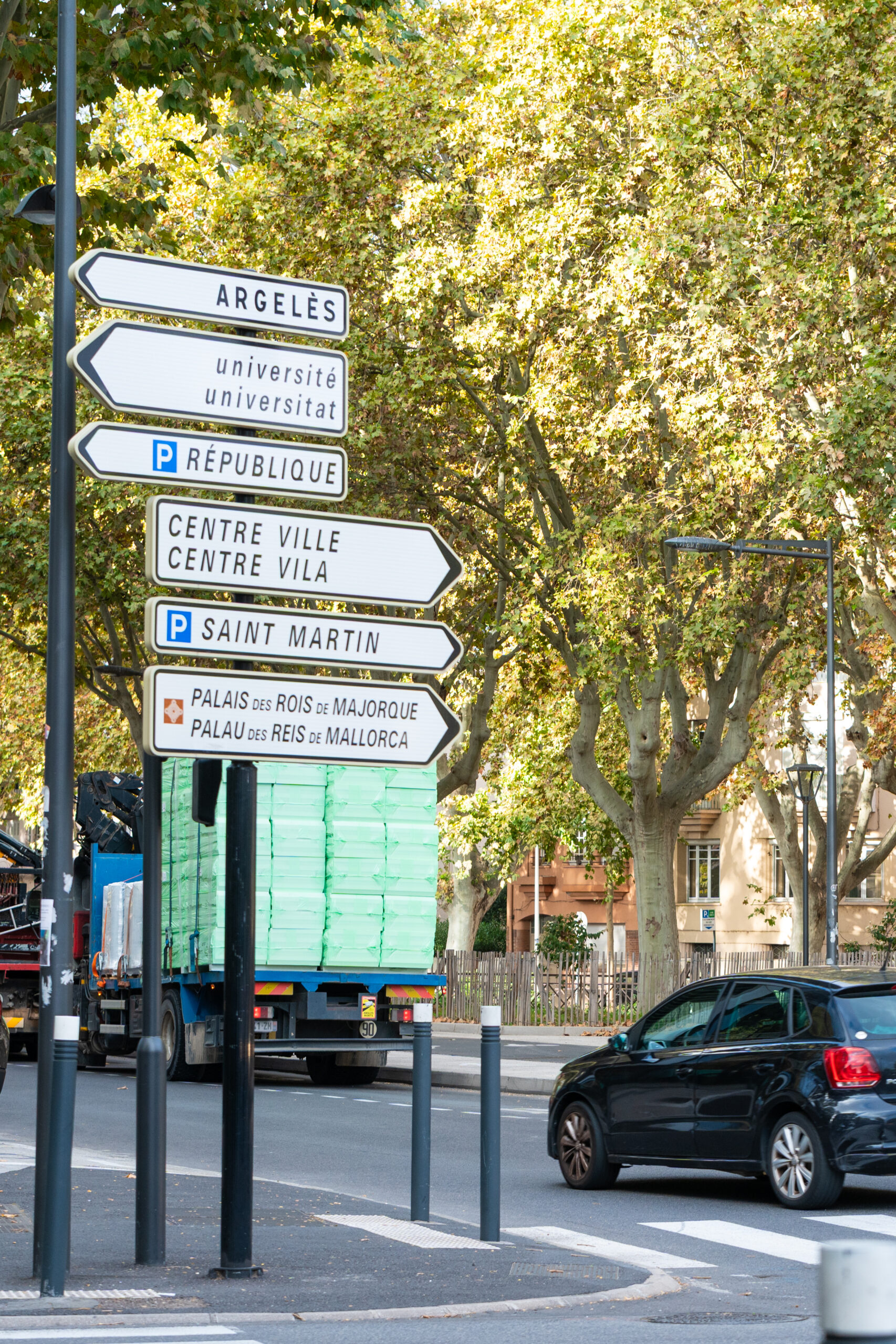 Parkings à Perpignan : Le Piège des Contrats à 30 Ans – Quand les Tarifs Étouffent la Ville